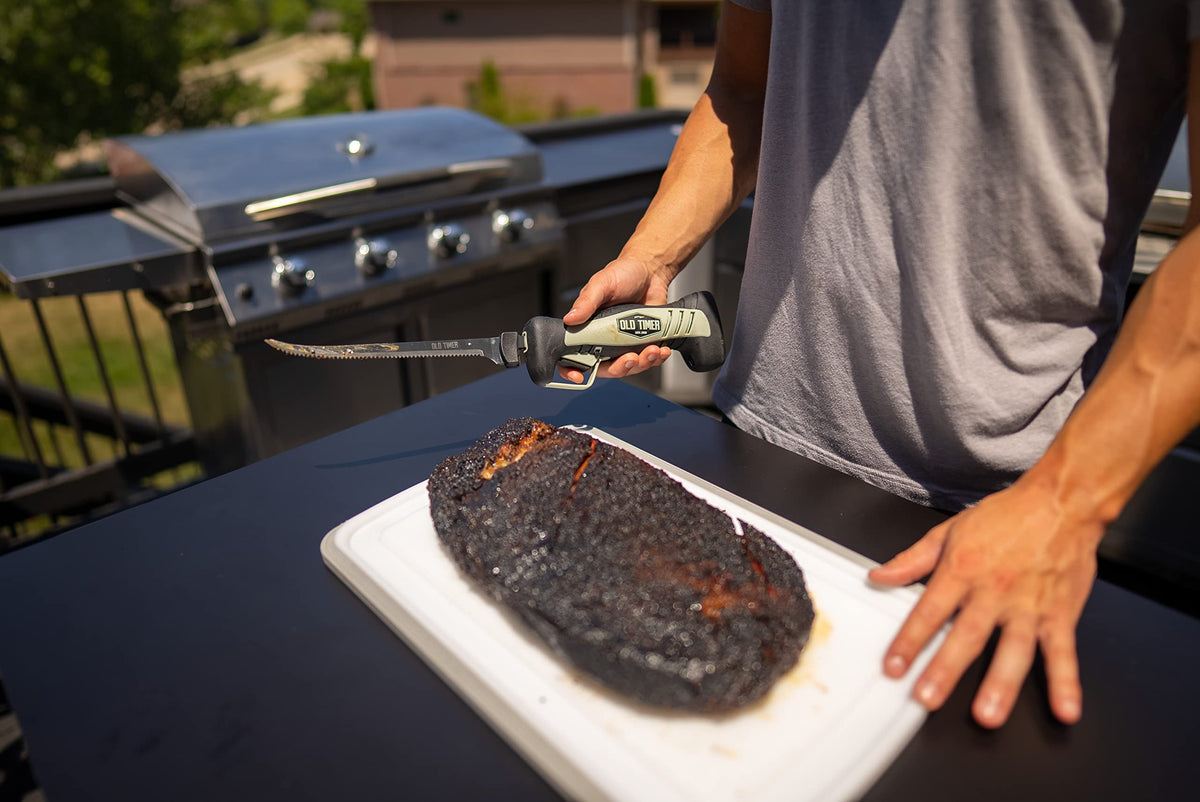 Old Timer self-draining carry case keeps the knife dry between uses