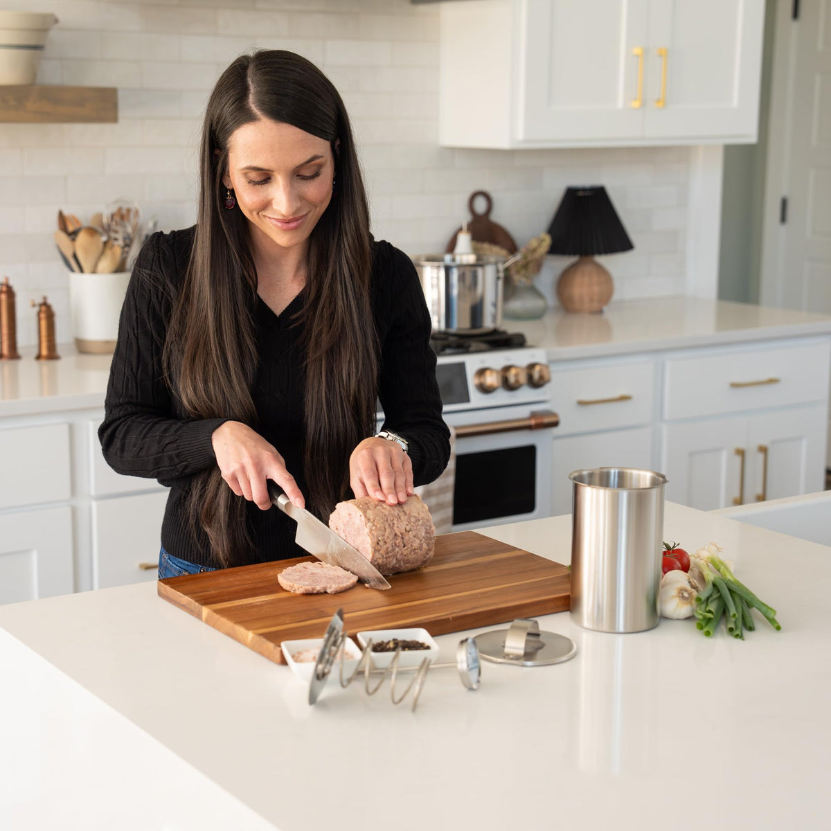 OLEEX large thermometer included to monitor doneness in homemade meats