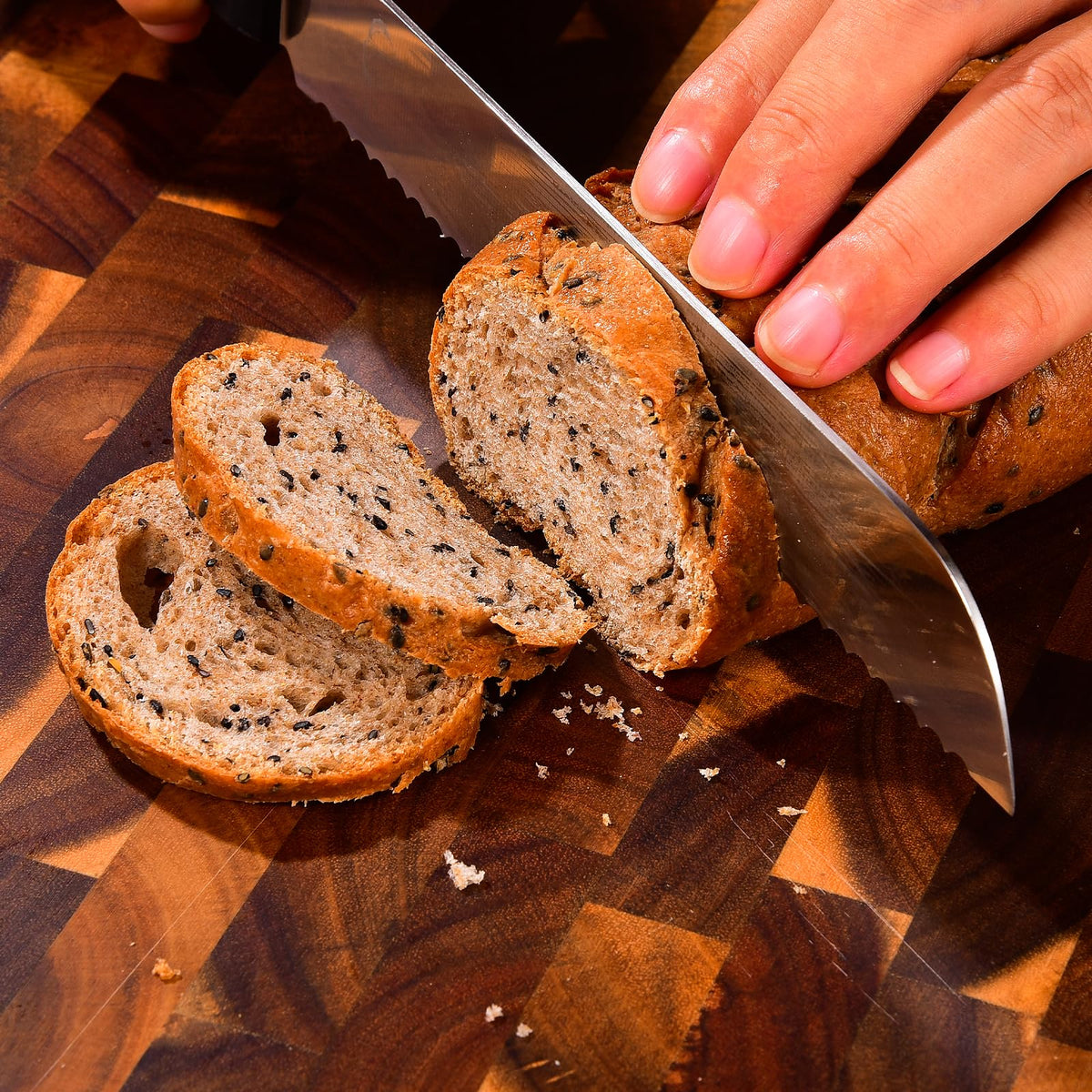Omesata bread knife stainless steel design supports long-lasting sharpness and maintenance