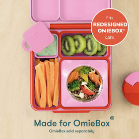 OmieDip inside OmieBox partitions sauces and dips for tidy meals.