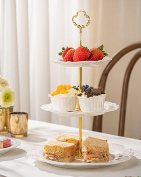 Omifun cupcake-holding tower ideal for birthdays and celebrations.