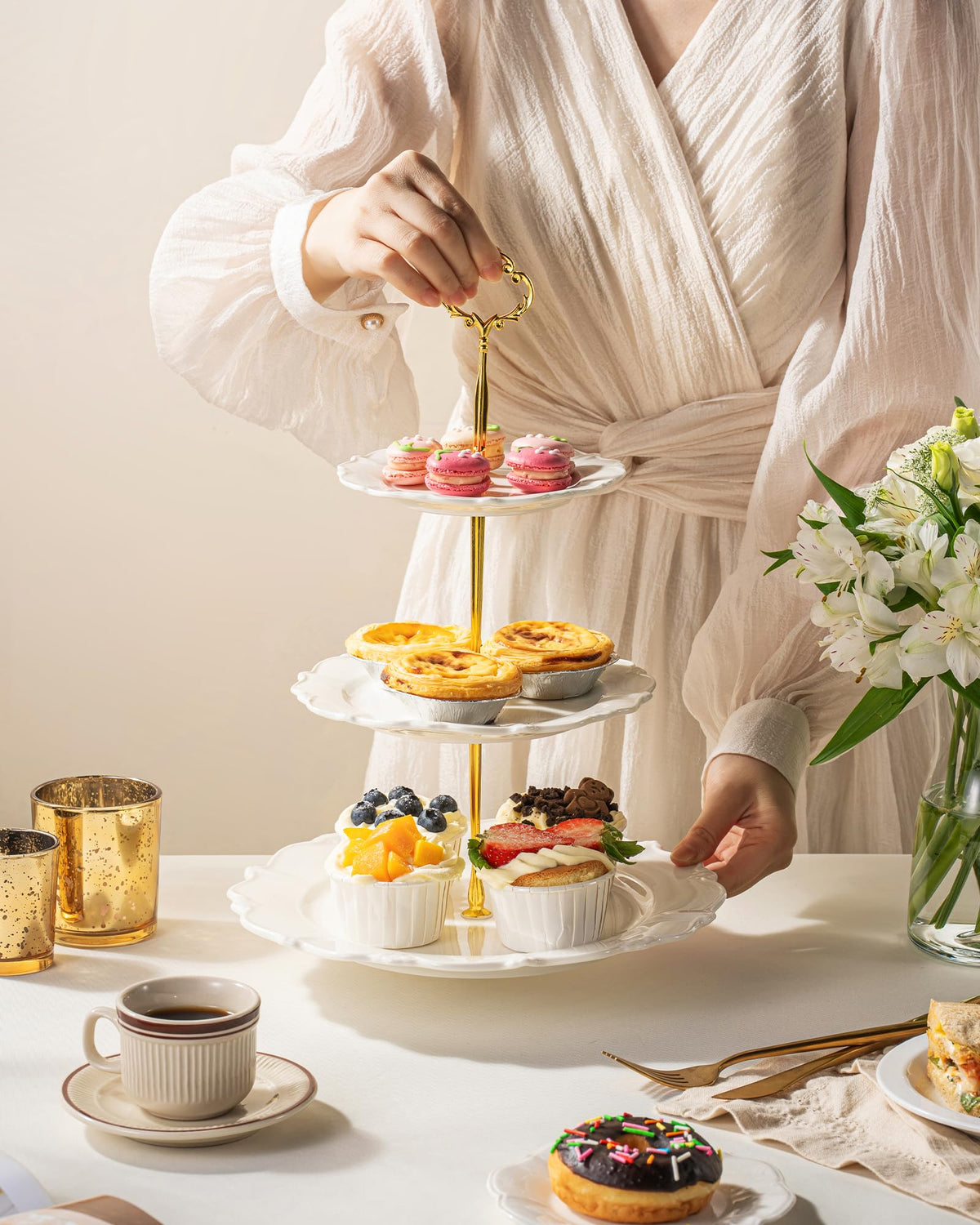Omifun dessert stand with gold accents elevating table decor.