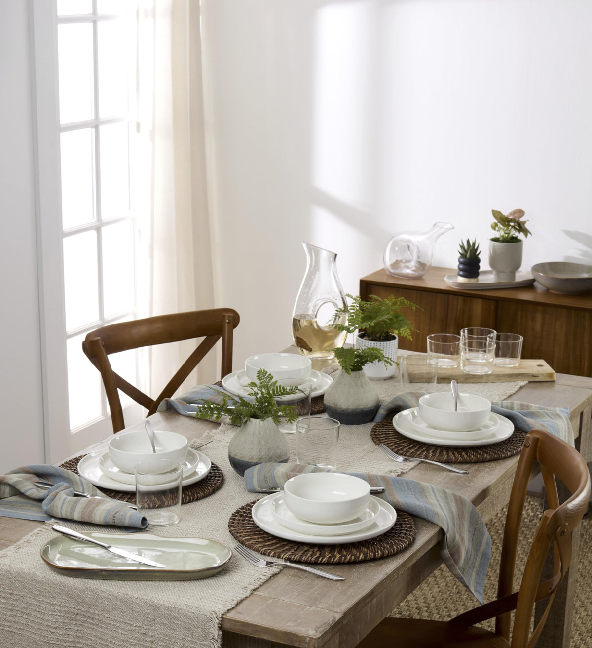 Oneida 24 Seven is dishwasher-safe for easy cleanup