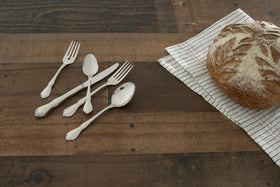 Oneida Chateau service-for-4 set perfect for small gatherings