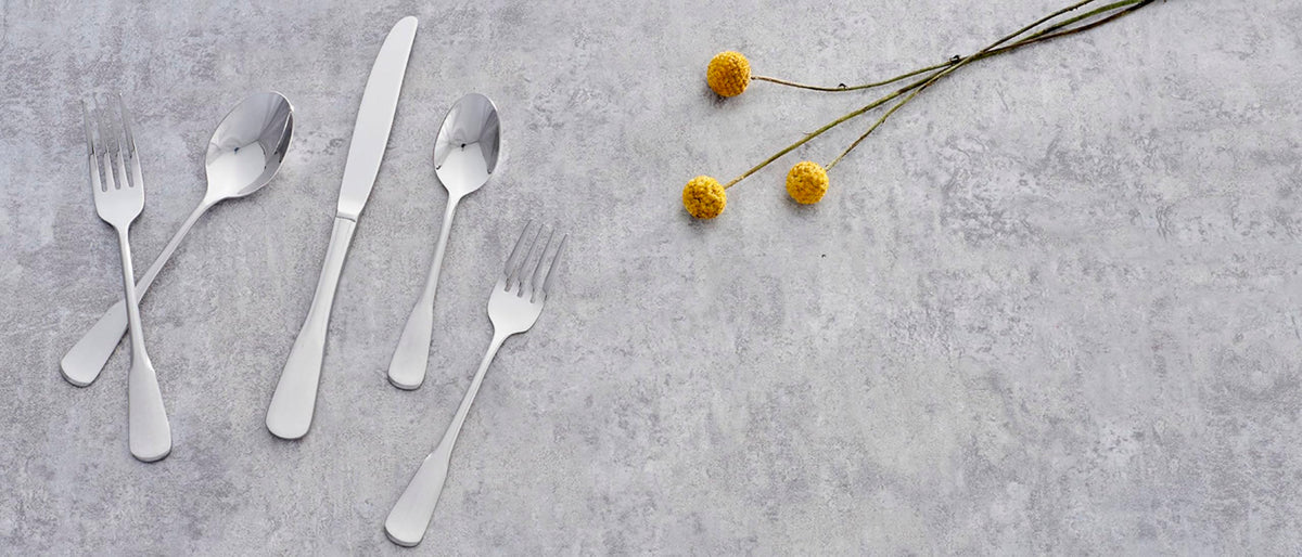 Oneida Colonial Boston dishwasher-safe flatware simplifies cleanup after meals