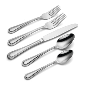 Oneida Countess dinner spoon highlights generous bowl for sauces and soups.