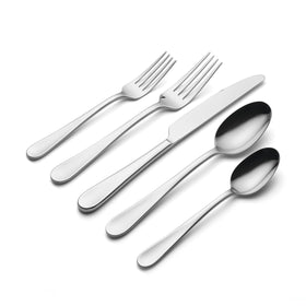 Oneida Grant dinner knives highlight clean lines and strength