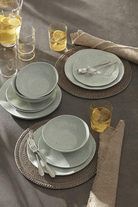 Oneida Grant teaspoons suited for stirring and desserts
