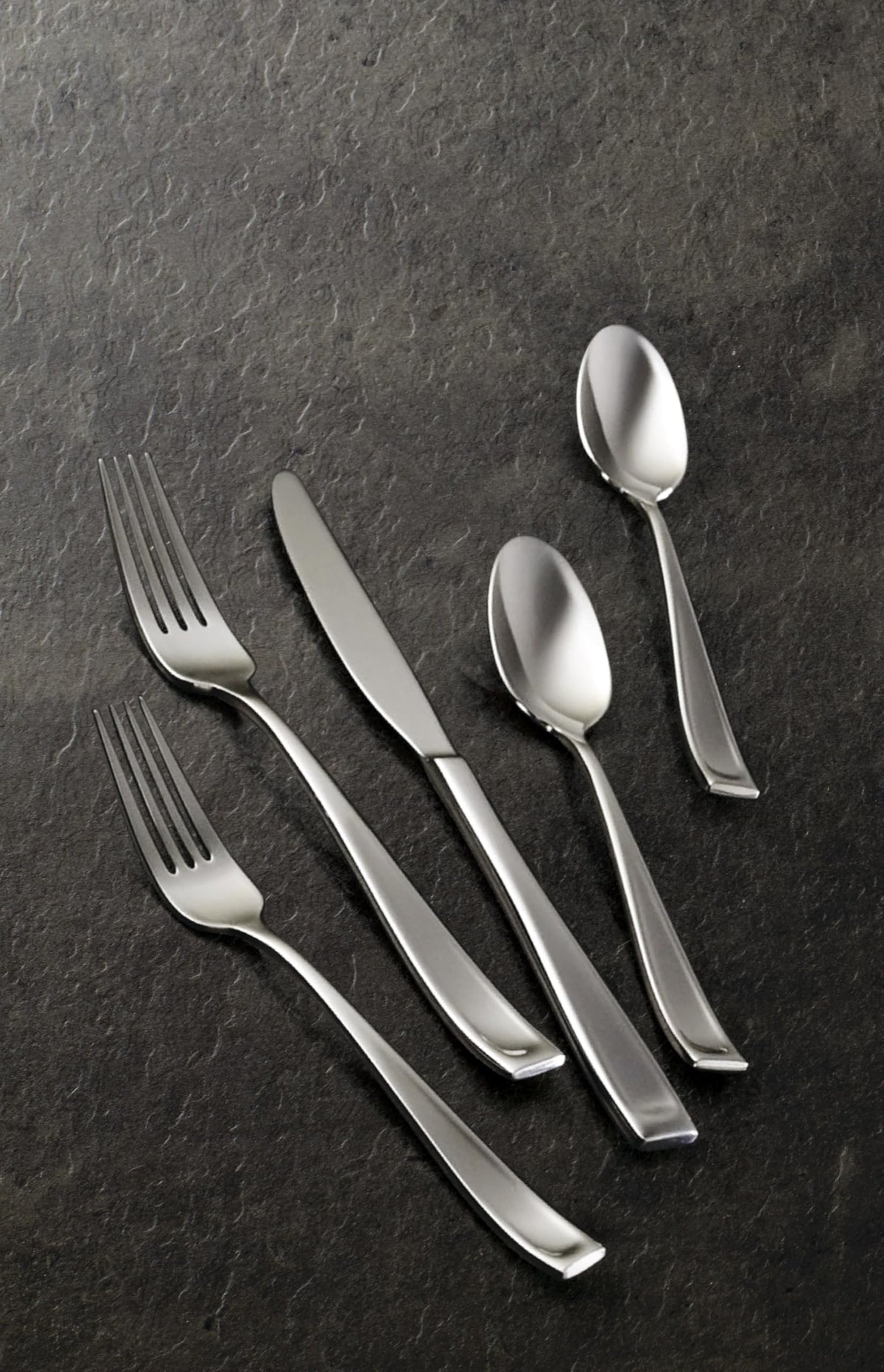Oneida Moda teaspoon complements coffee, tea, and dessert courses.