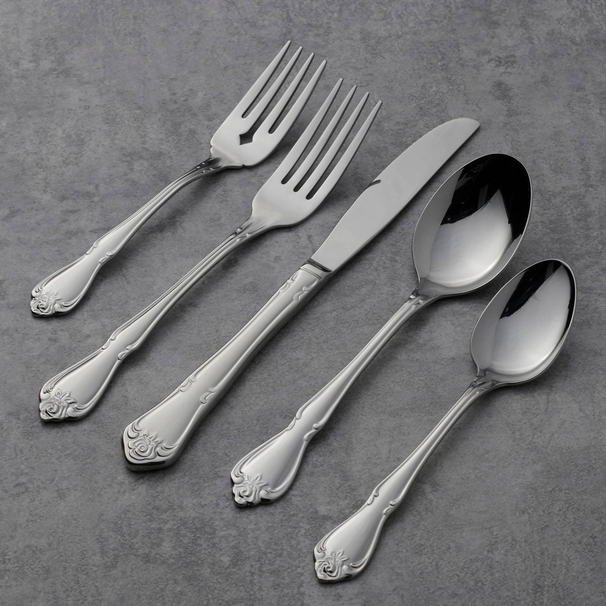 Oneida True Rose 18/0 stainless steel spoons resist rust for daily use