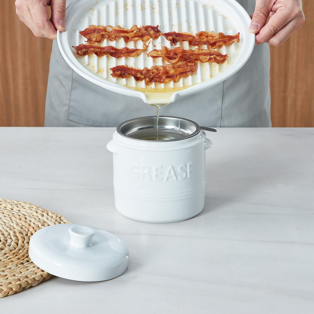 ONEMORE bacon-serving plate doubles as a stylish serving dish