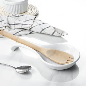 ONEMORE long-handle design keeps spoons within reach.
