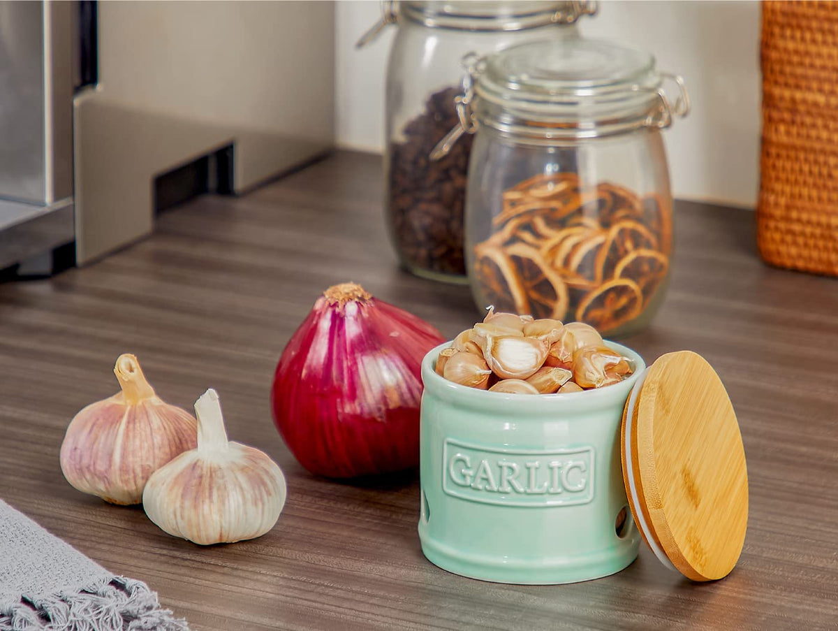 ONEMORE garlic keeper wide opening facilitates easy storage and retrieval.