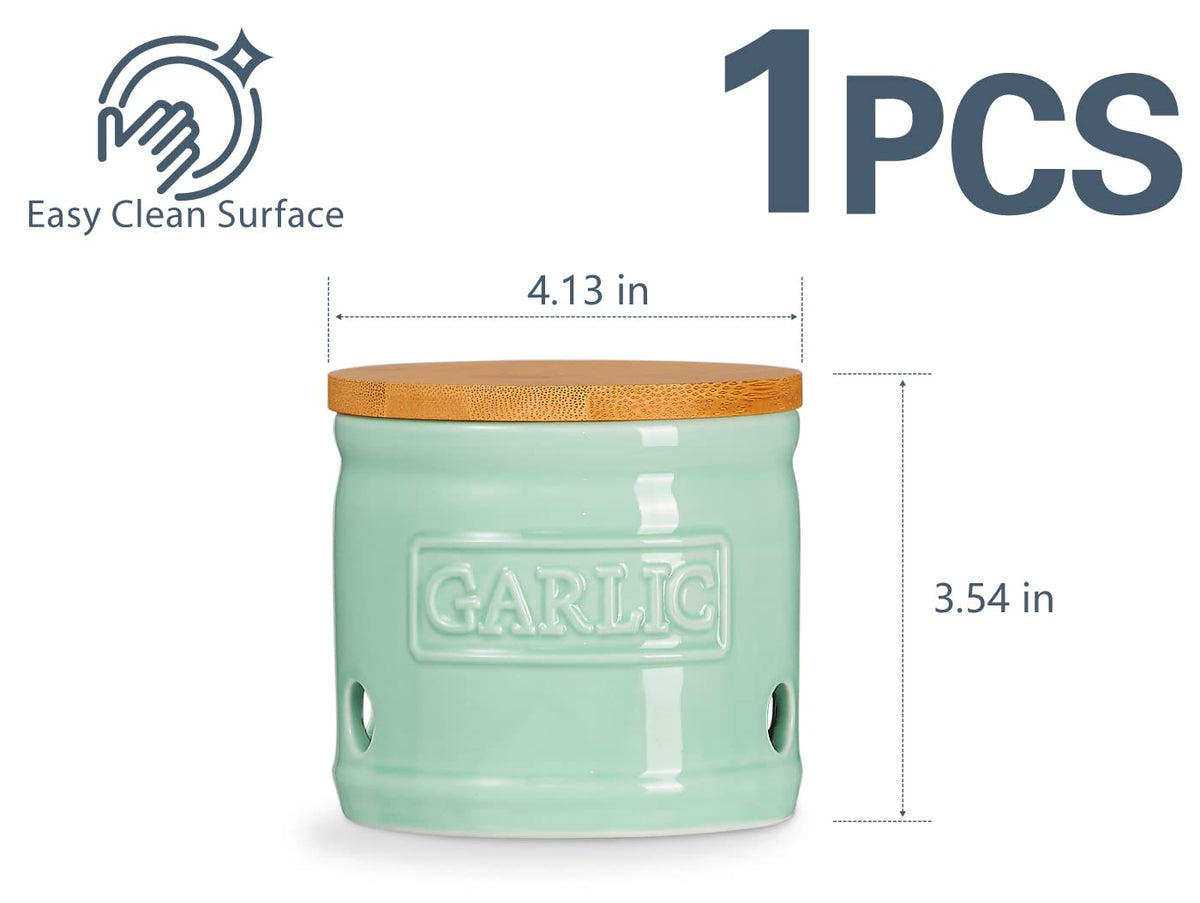 ONEMORE wooden lid protects garlic from sunlight and dust.
