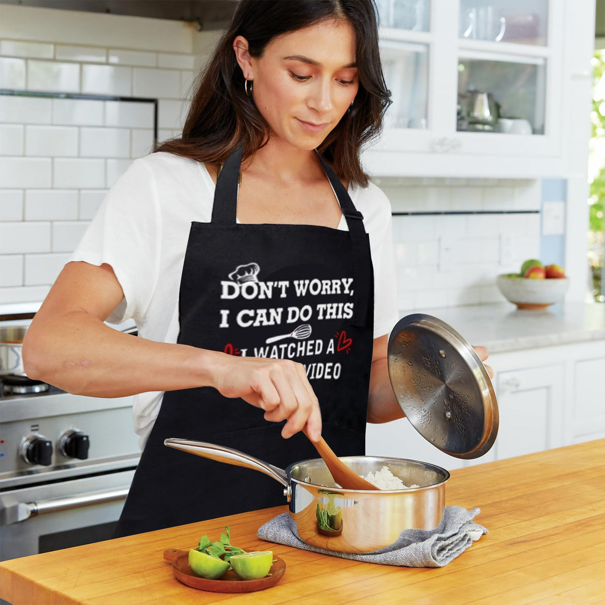 ONFAON apron suitable for kitchen and outdoor cooking use