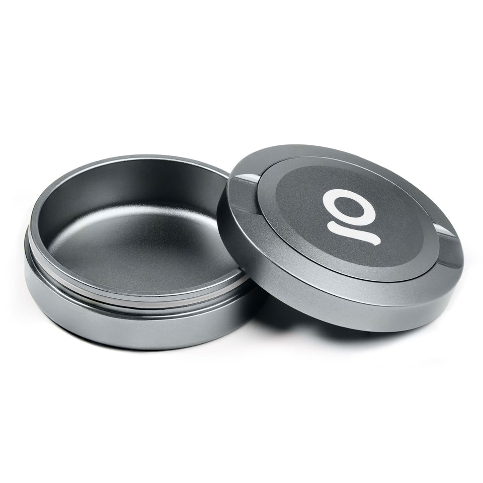 ONGROK ZPuck Zyn metal can close-up highlighting durable aluminum for storage.
