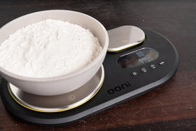 Ooni dual LCD display helps read two measurements at once.