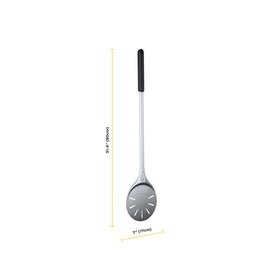 Ooni turning peel perforated surface allowing flour to fall away for a crisp base.
