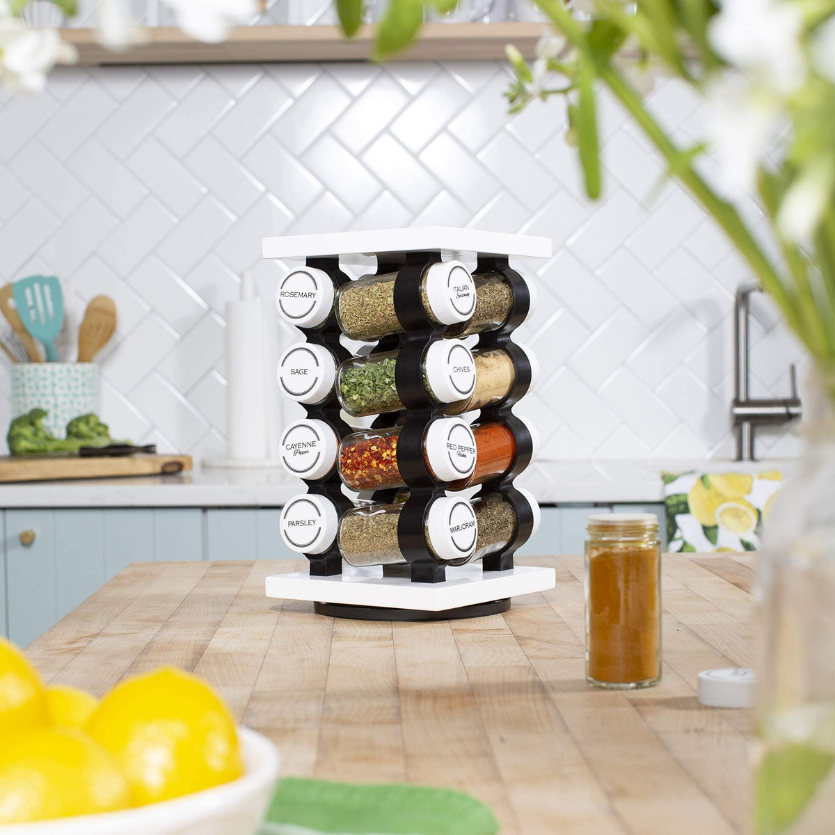 Compact design fits small kitchens and countertops.
