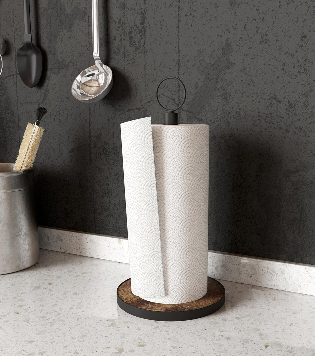 OROPY top hoop keeps towels in place for easy tearing.