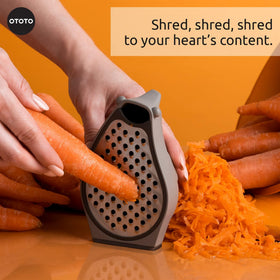 OTOTO Barry the Bear grater with non-slip handle for safer kitchen tasks