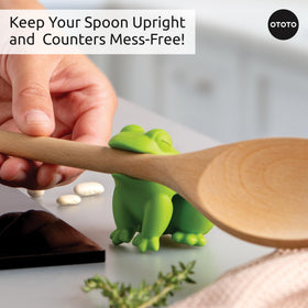 OTOTO HopTop steam-release frog prevents drips during boiling.