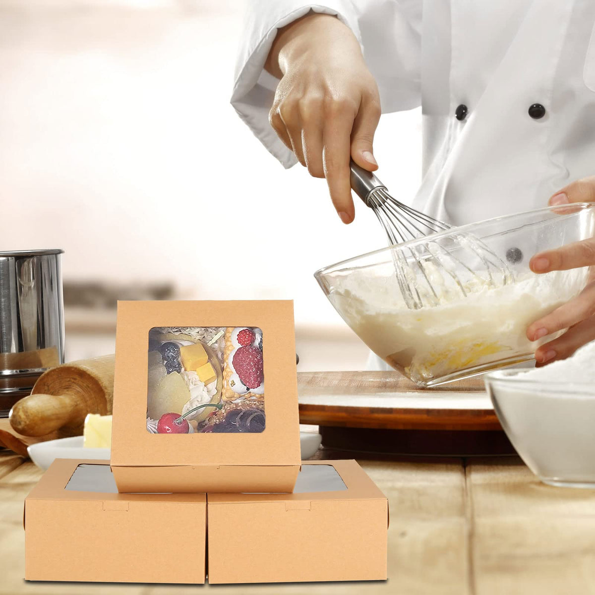 Oungy storage box designed for donuts, cookies, and macarons