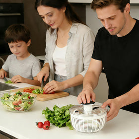 Serving bowl and colander functions in one Ourokhome spinner.