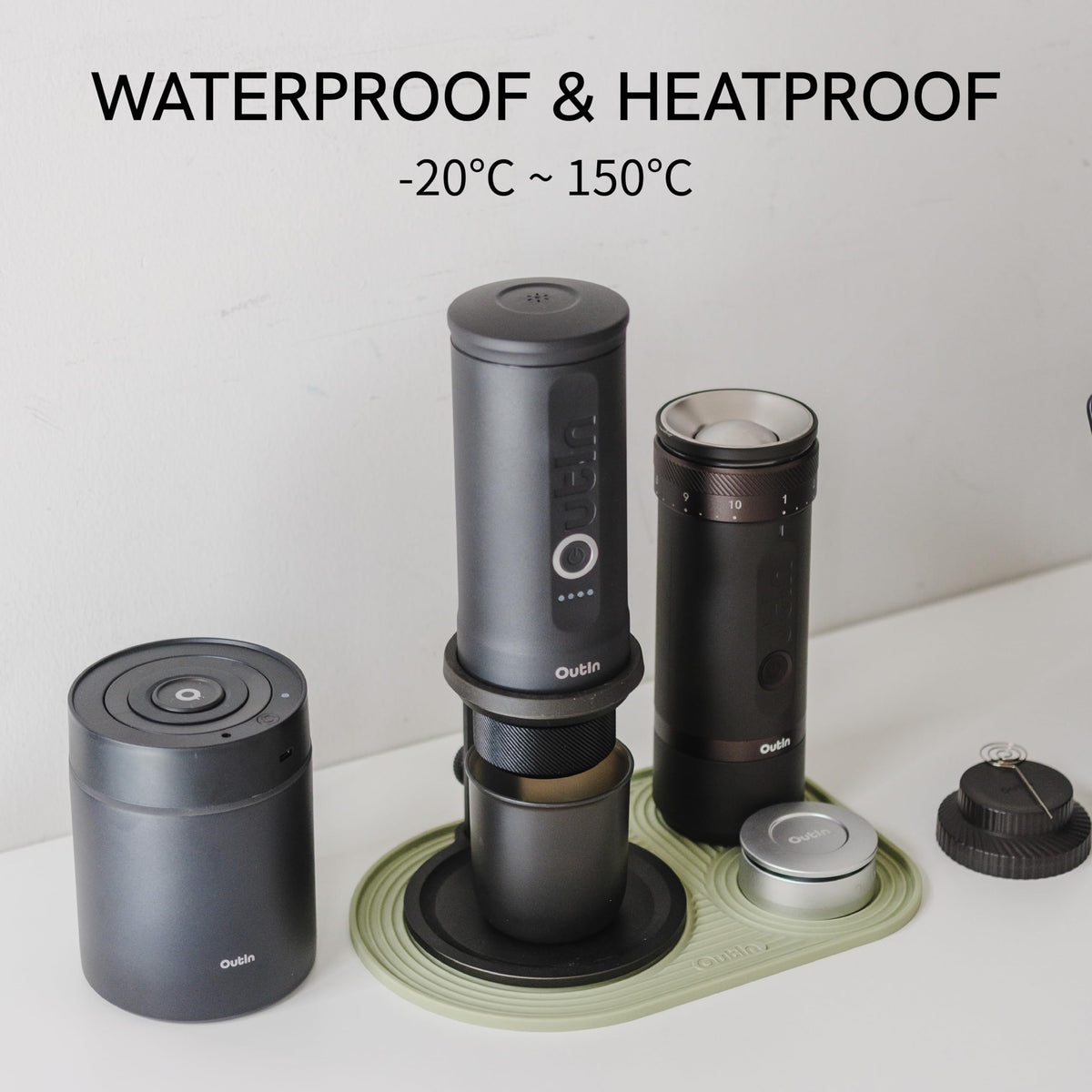 OutIn silicone surface cleans quickly, leaving no coffee grounds behind.