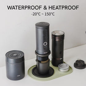 OutIn silicone surface cleans quickly, leaving no coffee grounds behind.
