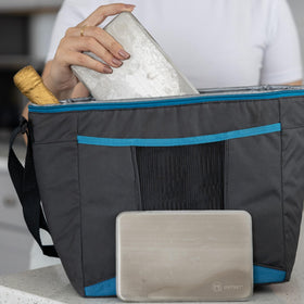 Dishwasher-safe Outset ice packs for quick cleanup after use