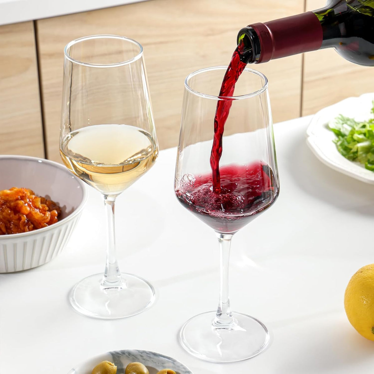 OUWO glasses offer smooth rims that are easy to clean after use.