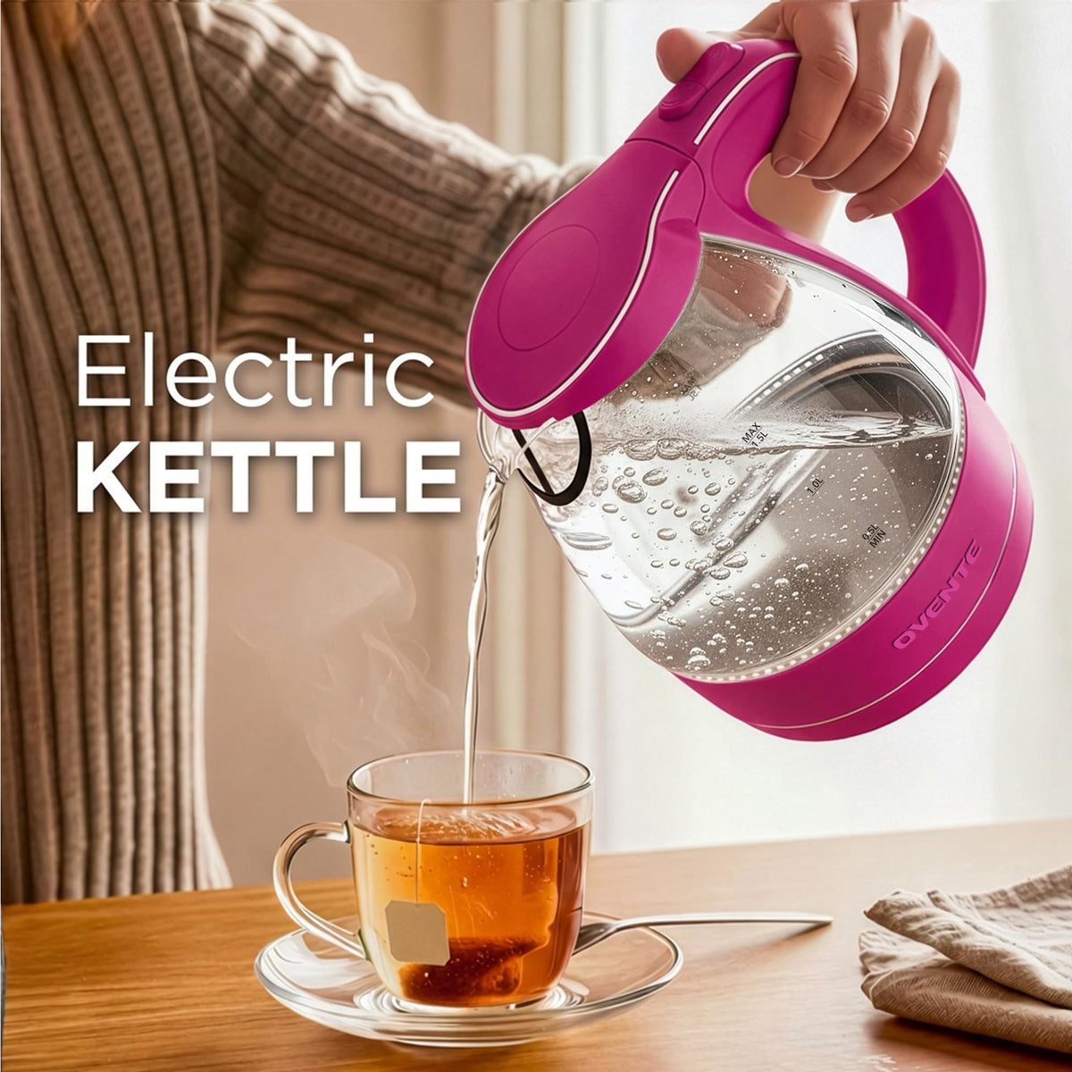 Cool-touch handle and secure design for easy, safe pouring.