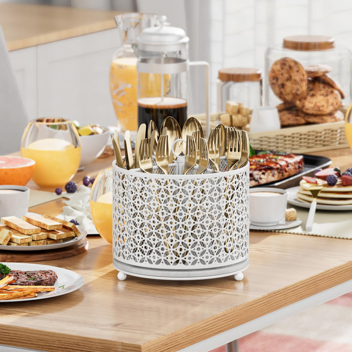 OVICAR raised-edge design prevents tipping while in use