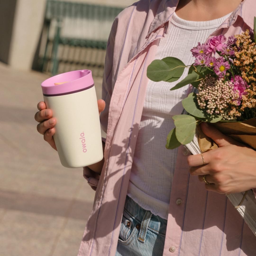 Daybreak pink and tan color adds a stylish morning touch with this tumbler.