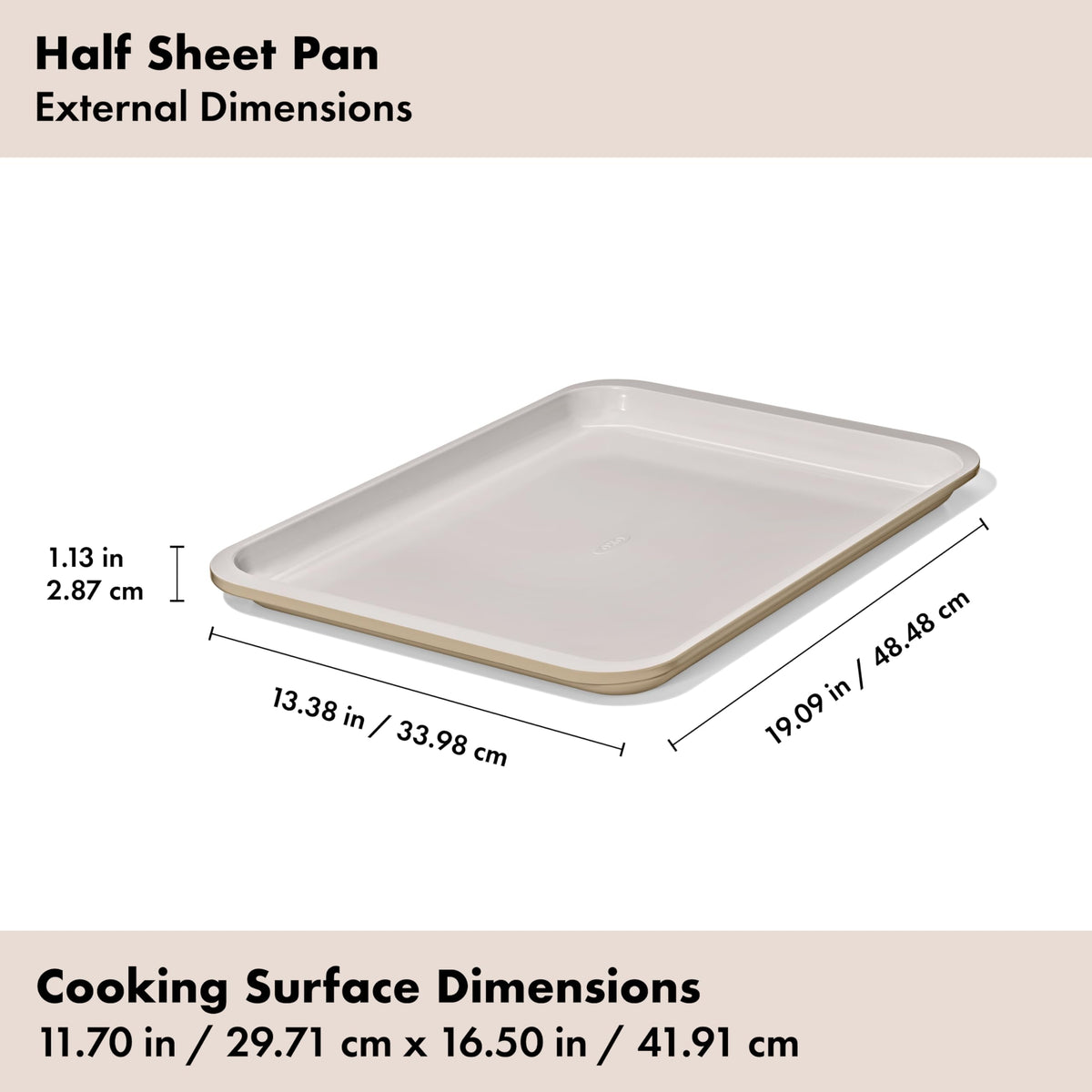 Top surface dimension markings on OXO bakeware for quick sizing