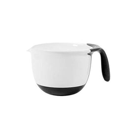 OXO Good Grips batter bowl with pour spout for easy, drip-free pouring