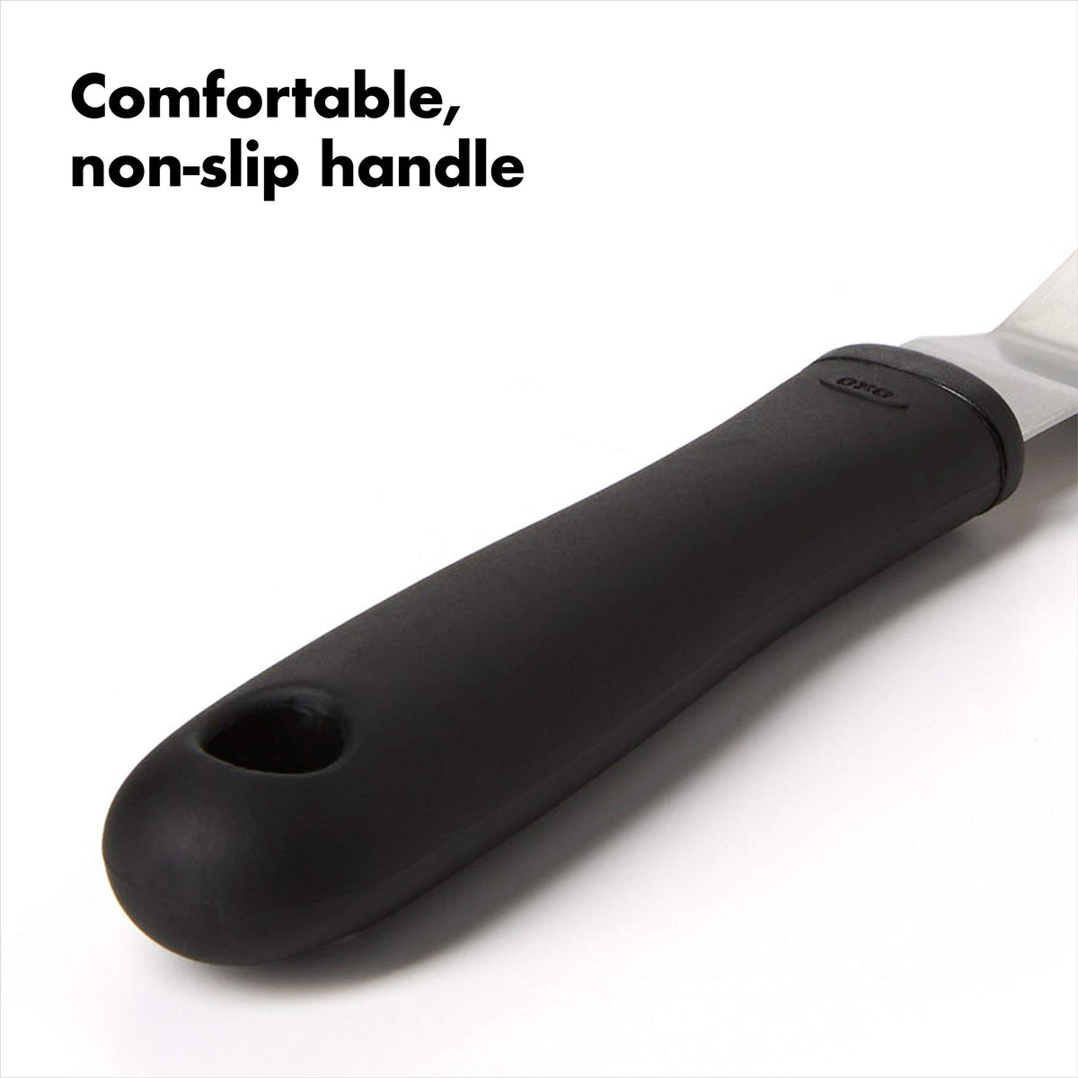OXO Good Grips Bent Icing Spatula in action helps home bakers craft neat borders.