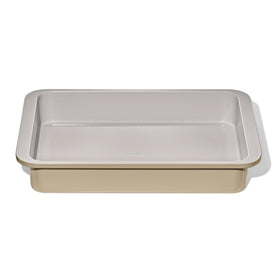 OXO Good Grips cake pan front view showing sturdy construction for reliable baking