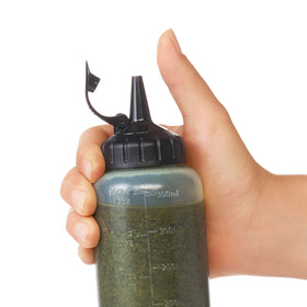 OXO Good Grips Chef's Squeeze Bottle Large ideal for oils and vinegars