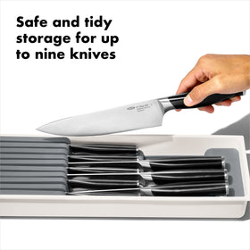 Large-knife slots offering secure, easy reach with OXO.