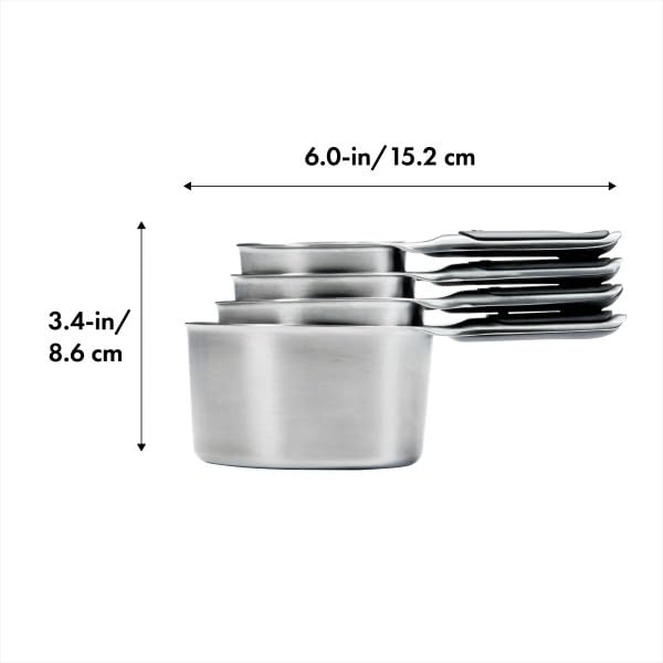 Dishwasher-safe stainless steel design makes cleanup quick after cooking