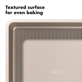 Square rolled edges on the OXO pan provide secure grip for safe handling