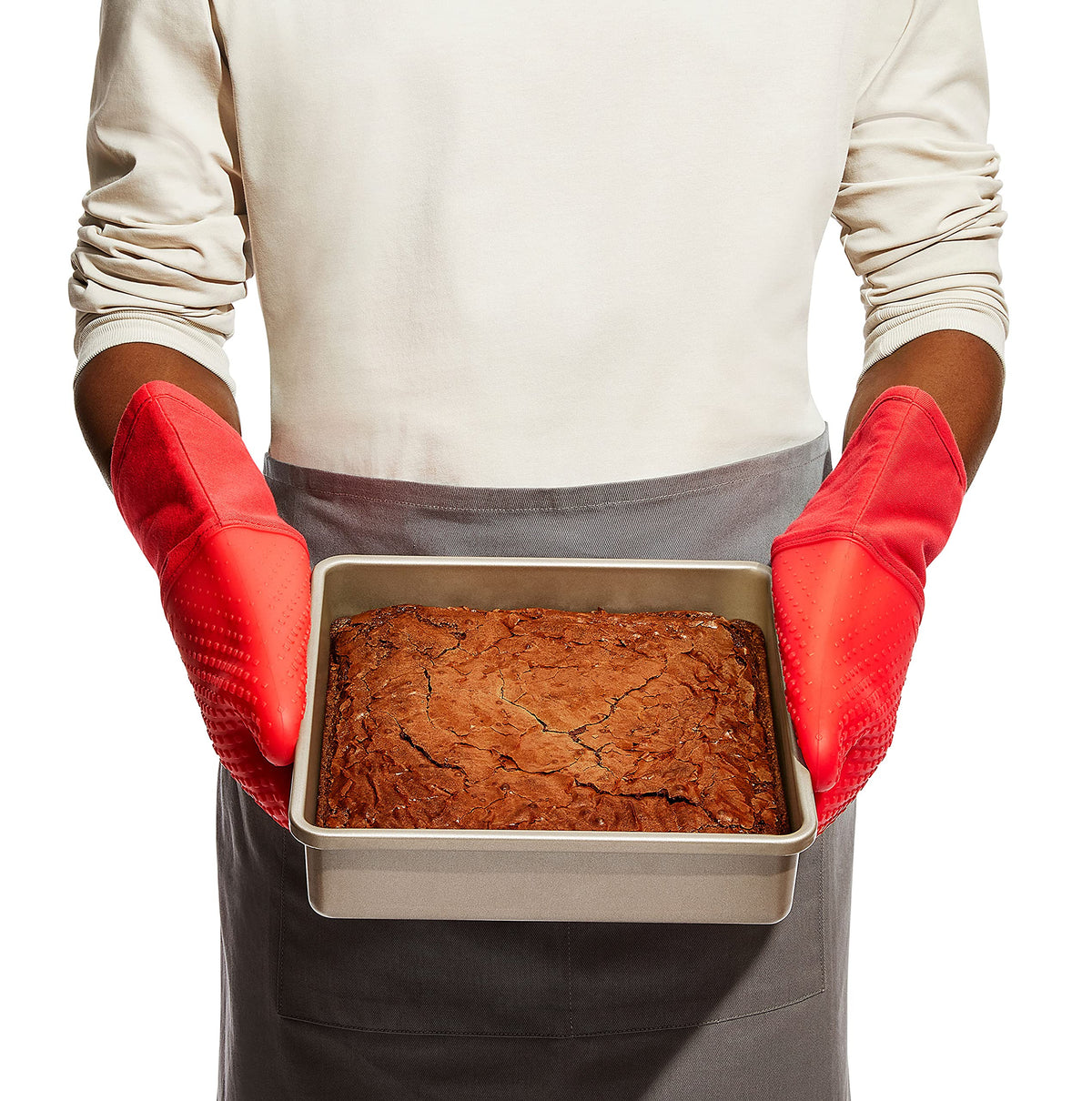 Durable heavy-gauge aluminized steel supports consistent cooking across batches