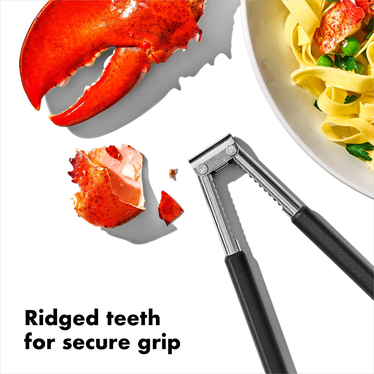 OXO Good Grips narrow center fits thin crab legs for precise cracking.