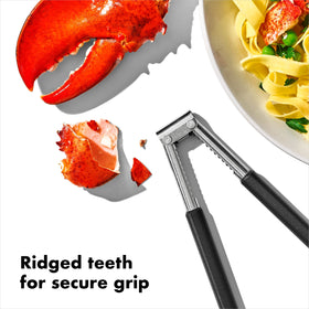 OXO Good Grips narrow center fits thin crab legs for precise cracking.