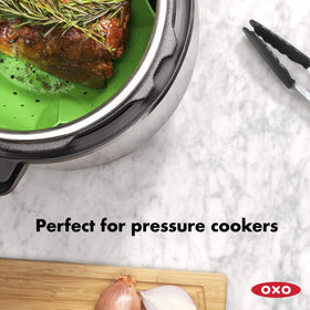 Oxo Good Grips steamer with flat bottom for stable contact in pots.