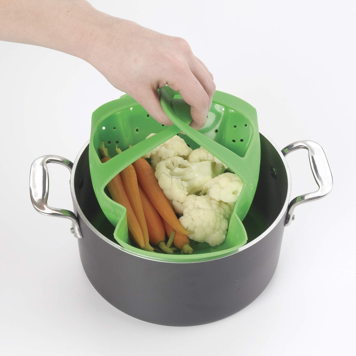 Oxo Good Grips steamer folding handles enable lid use and transfer.