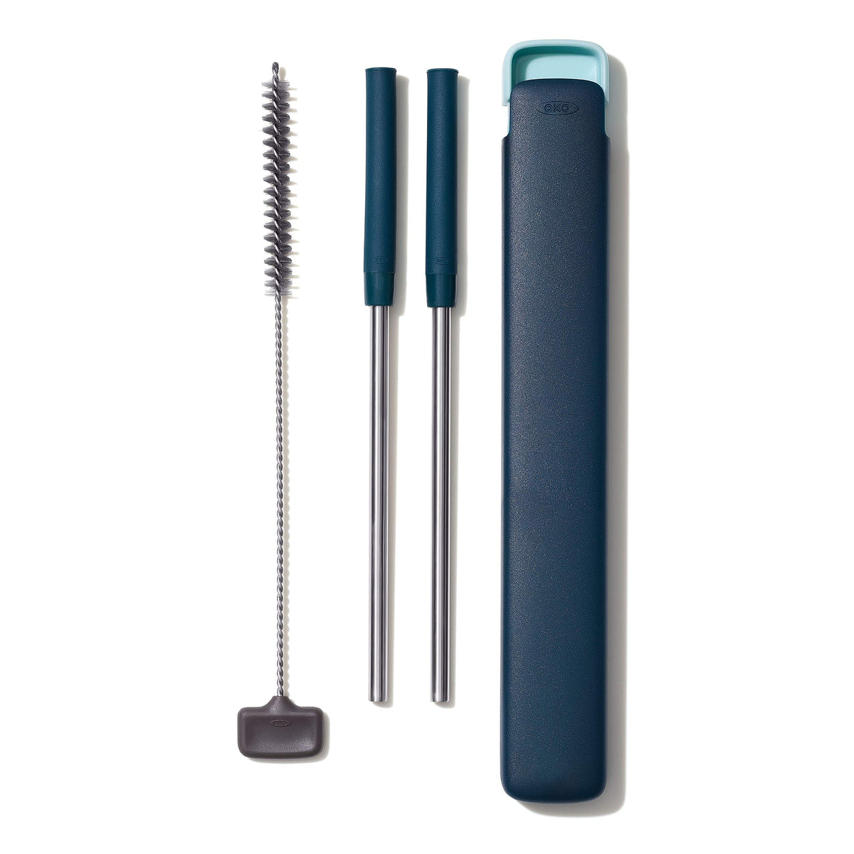 OXO Good Grips straw-set-case demonstrates portable, eco-friendly sipping on the go.