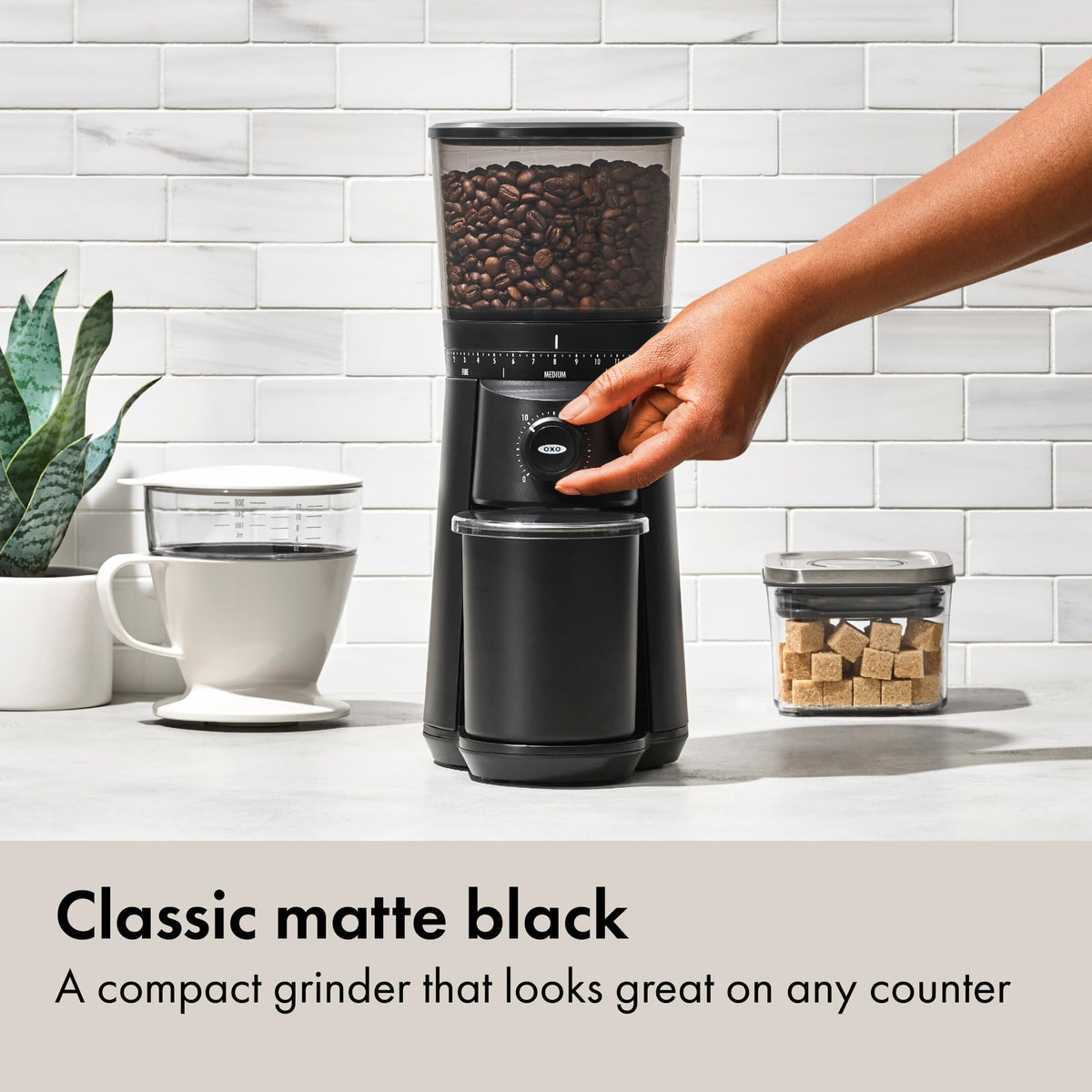 OXO Static-fighting stainless container minimizes cling for clean pours